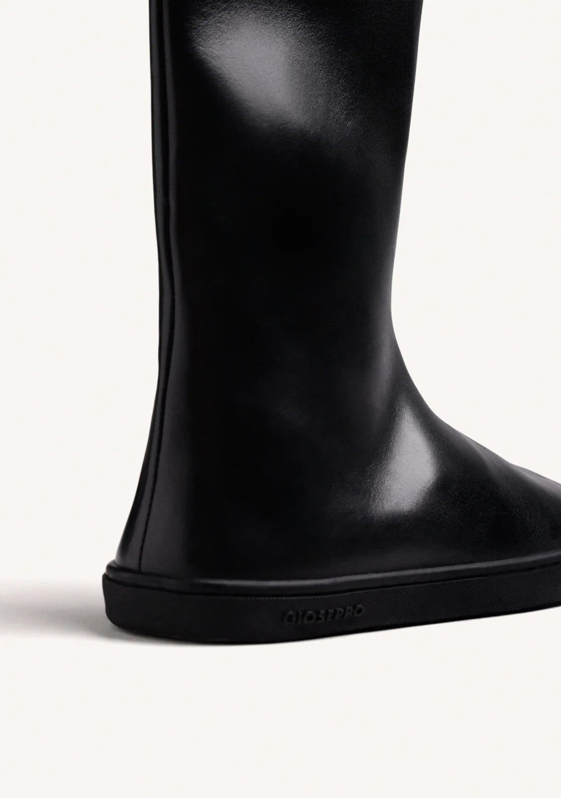 Bota Negro Piel - GIOSEPPO