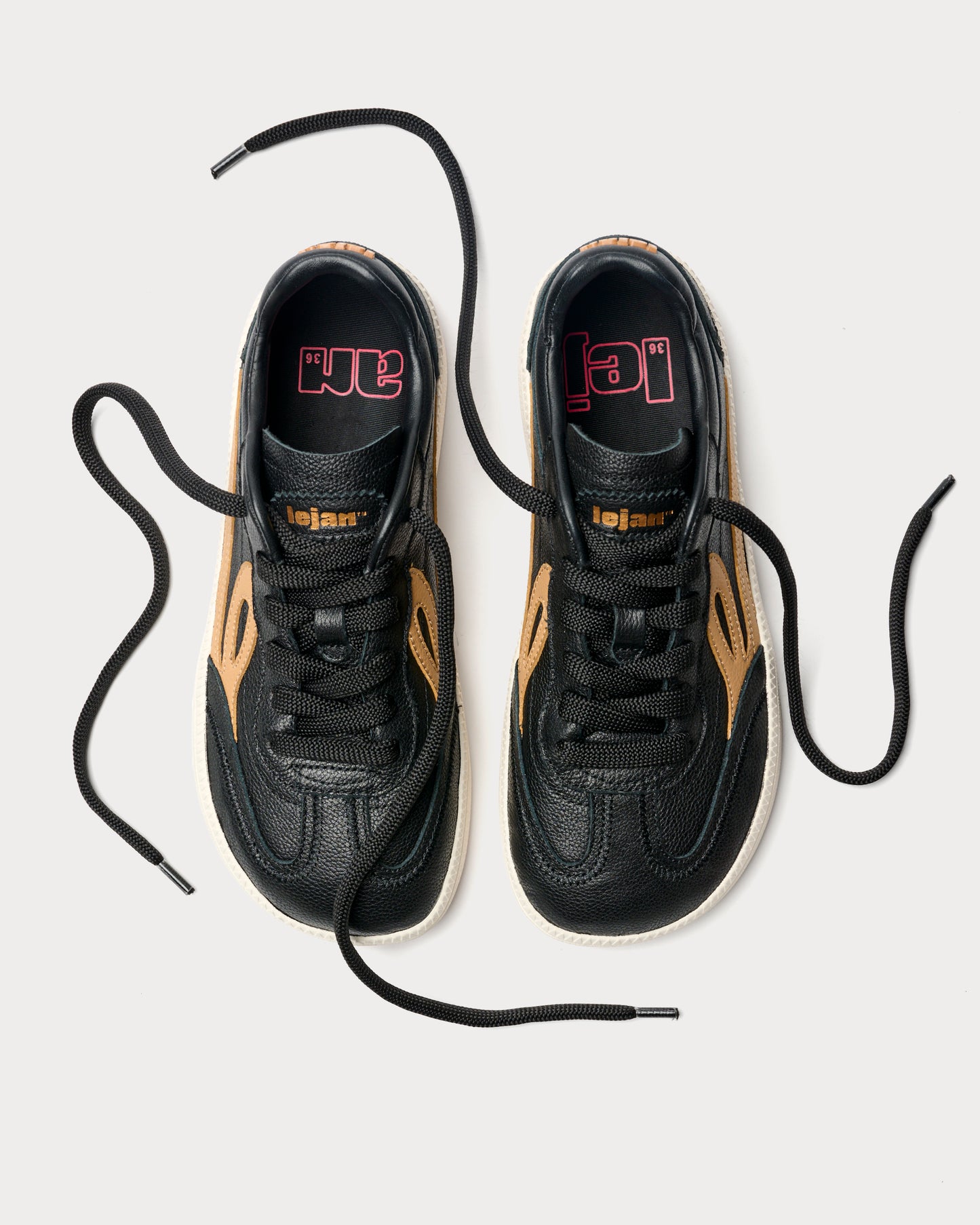 Lejan One - Napa Black